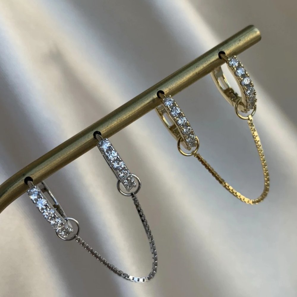 hoop chain earrings - Picture 3 of 8